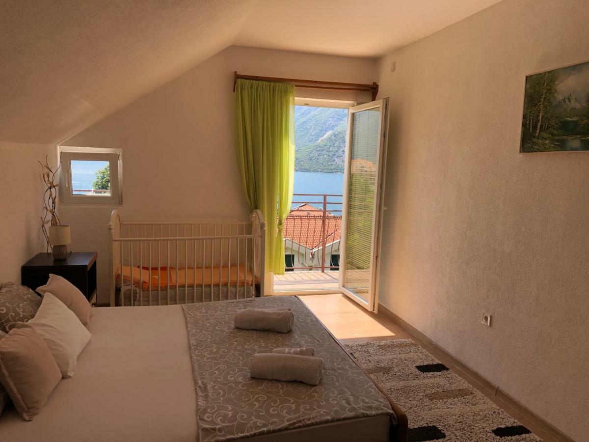 Apartman Nina2 Risan Exterior foto